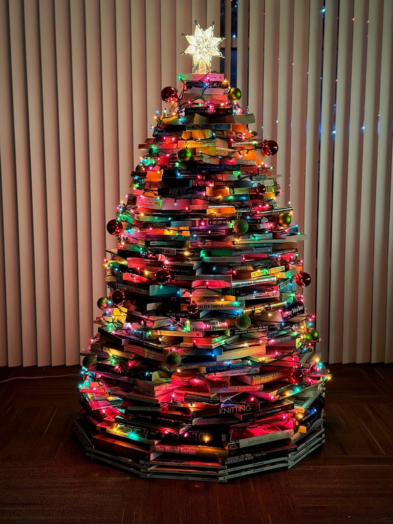 A picture of a Book Tree illuminated